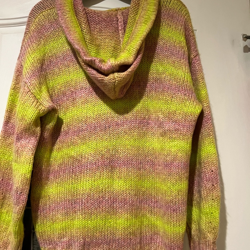Sweater with hood